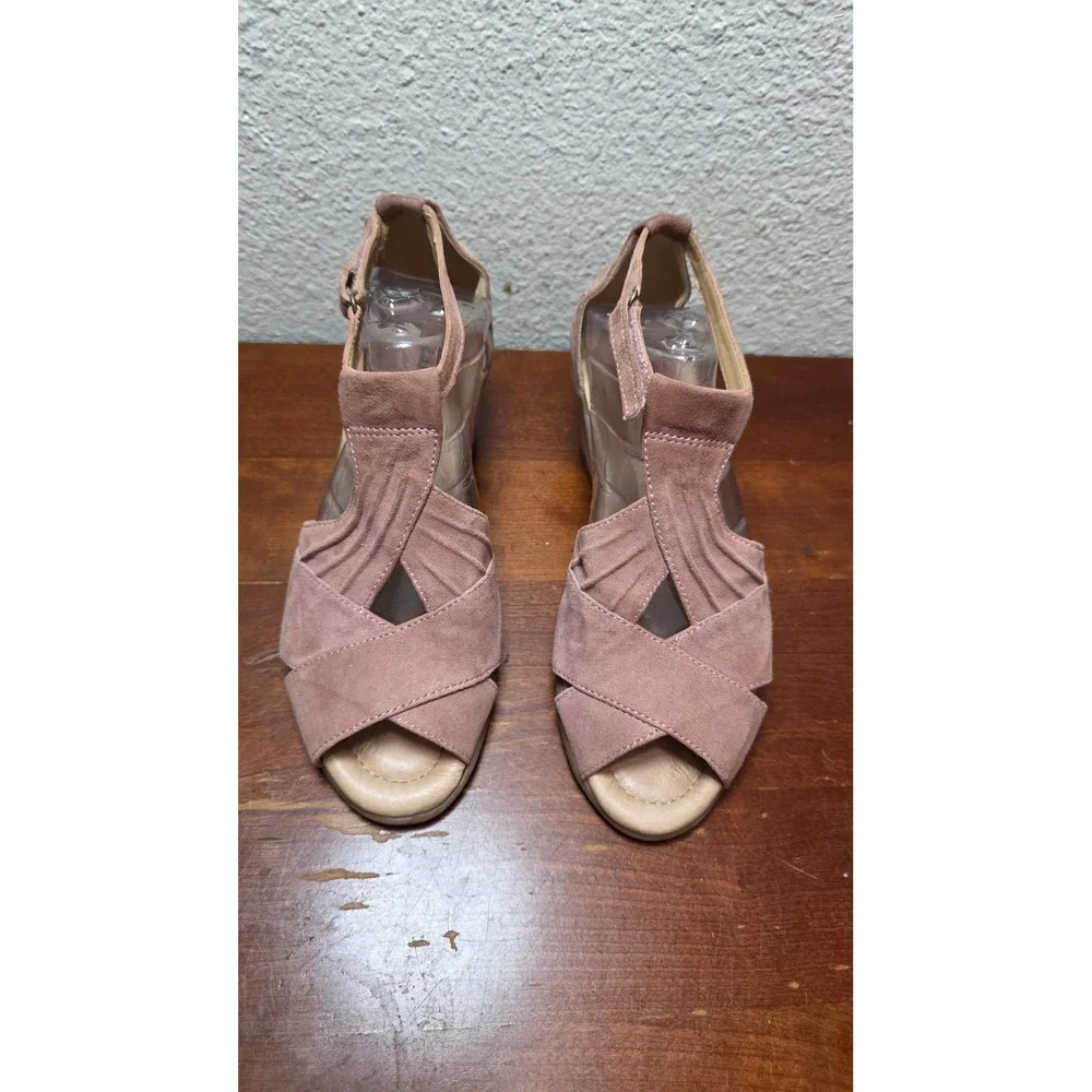 Earth Curvet Wedge Sandals Womens 7.5B Blush‎ Pink Suede Pleated Comfort Shoes